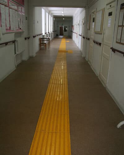 400px-Mto1-9